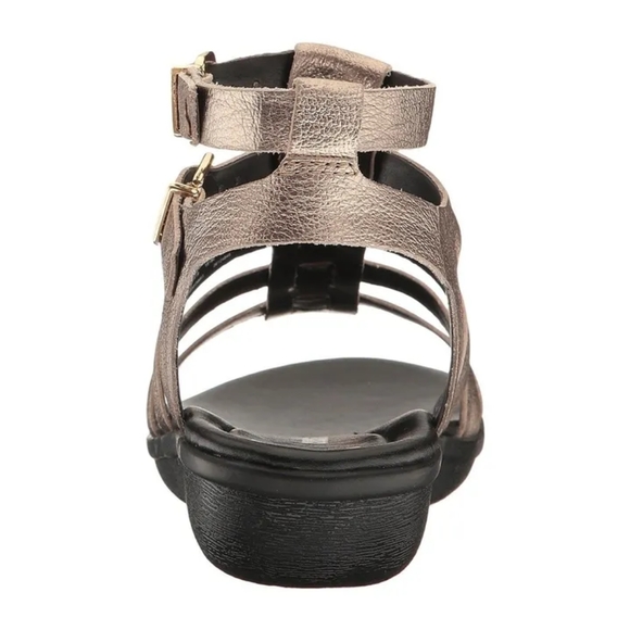 CLARKS ๐ฃManilla Parham Gold Metallic footwear - Picture 4 of 13